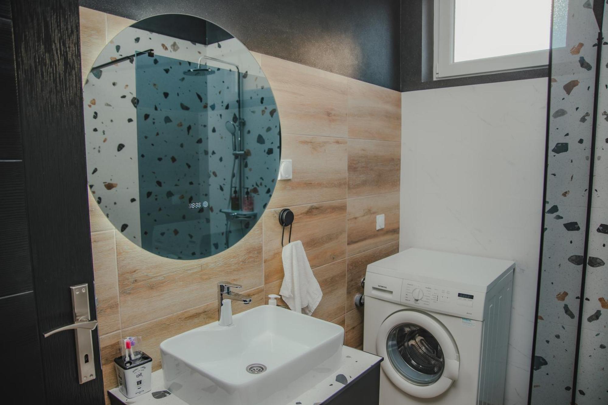 Jes Apartments Leskovac  Buitenkant foto