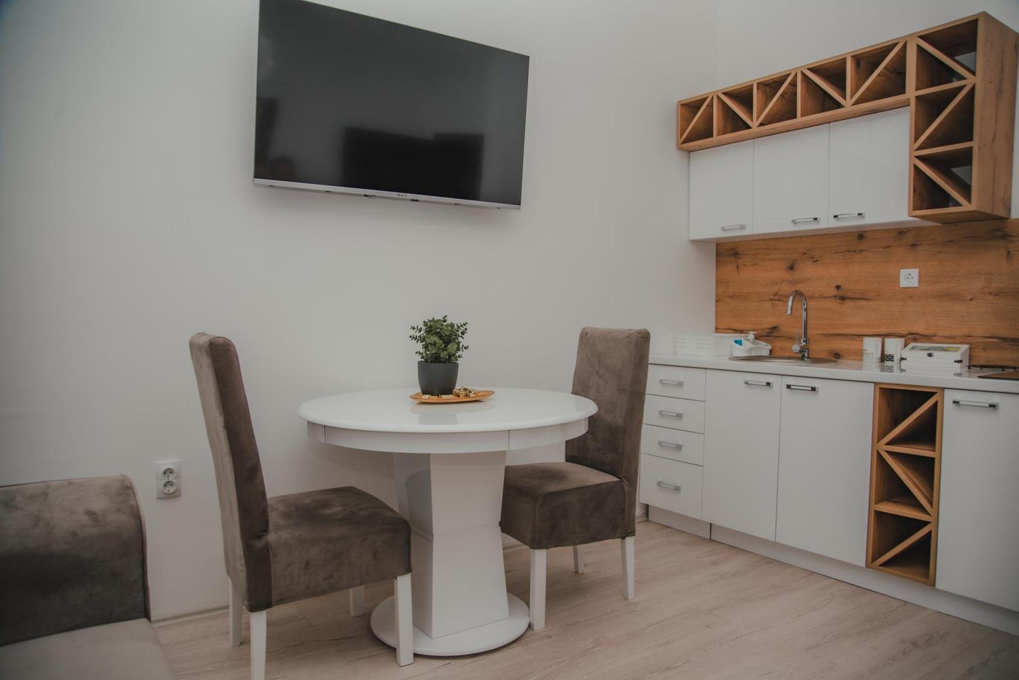Jes Apartments Leskovac  Buitenkant foto